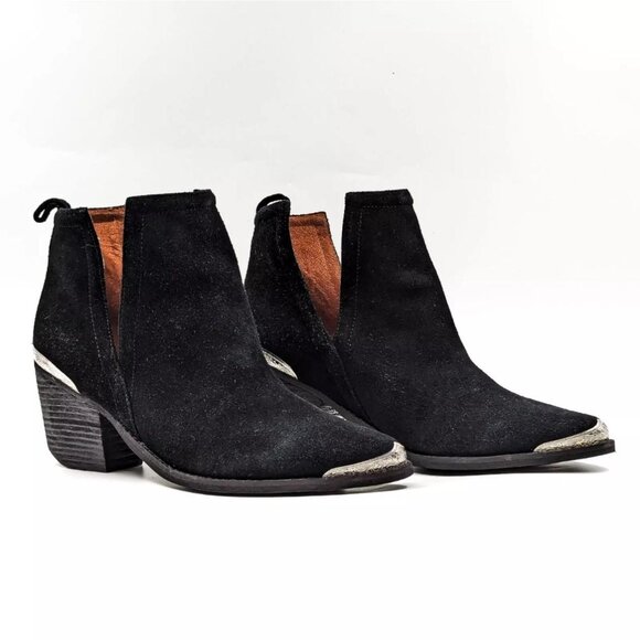 Jeffrey Campbell Shoes - Jeffrey Campbell Low/Ankle Booties